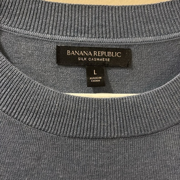 Banana Republic Blue Crewneck Sweater Fine Knit Pullover- Mens large - Picture 2 of 5